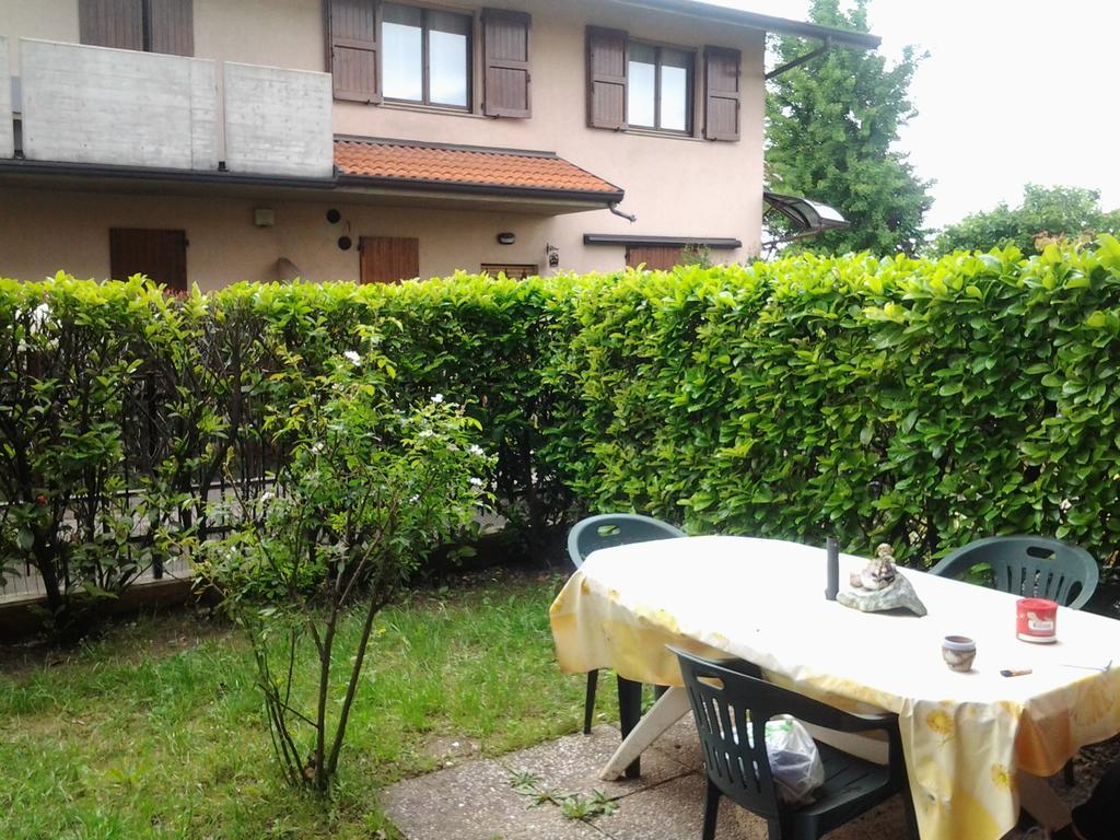 Villetta Rossini Appartamento Da Condividere Con Me Luciano Servizio Ospiti Taxi Driver Navetta No Wifi 2 Camera Da Letto Per 5 Persone Valbrembo Kültér fotó