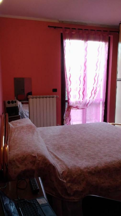 Villetta Rossini Appartamento Da Condividere Con Me Luciano Servizio Ospiti Taxi Driver Navetta No Wifi 2 Camera Da Letto Per 5 Persone Valbrembo Kültér fotó